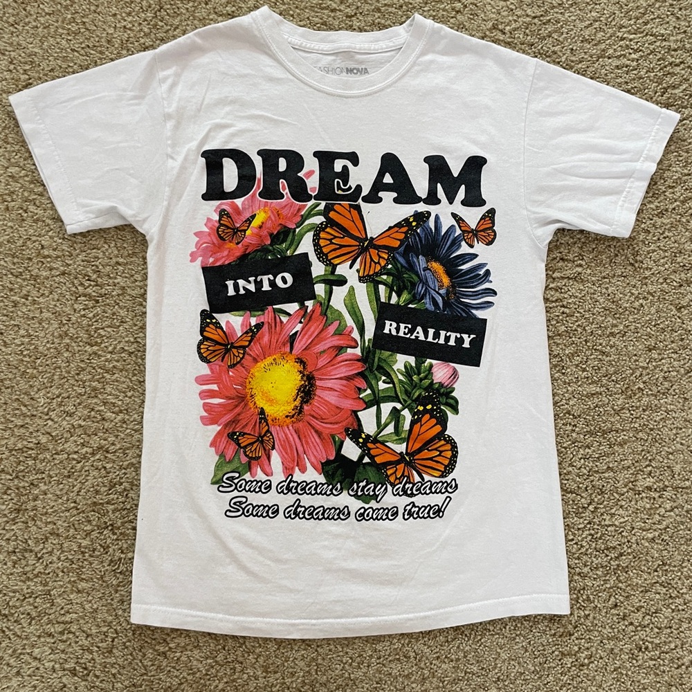 Fashion Nova white dream graphic Tshirt